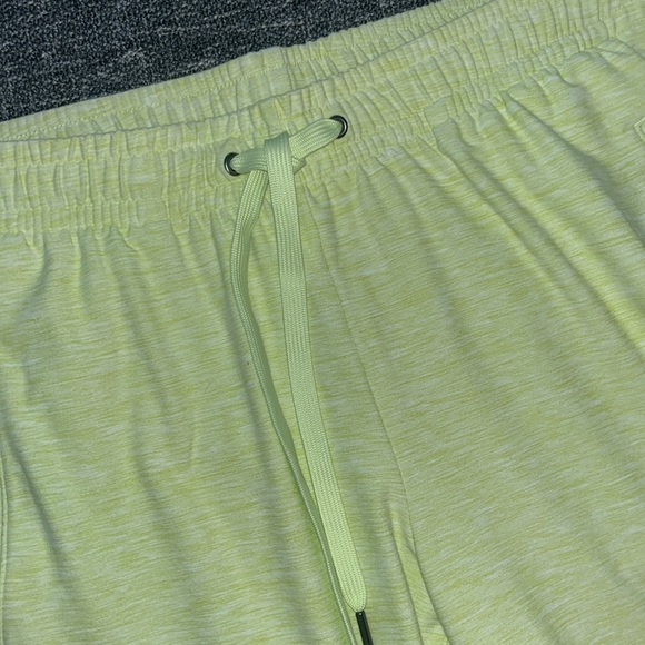 Mid-Rise Breathe ON Jogger Pants for Women Old Navy - Picture 6 of 8